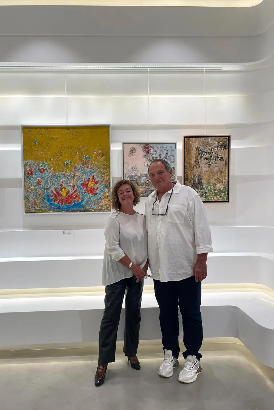 DenizBank Art Gallery — exhibition with paintings by Nilüfer Örel